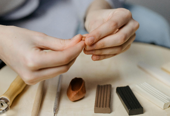 Matching Cake or Tart Slices: A Delicious and Interactive Bridal Party Idea