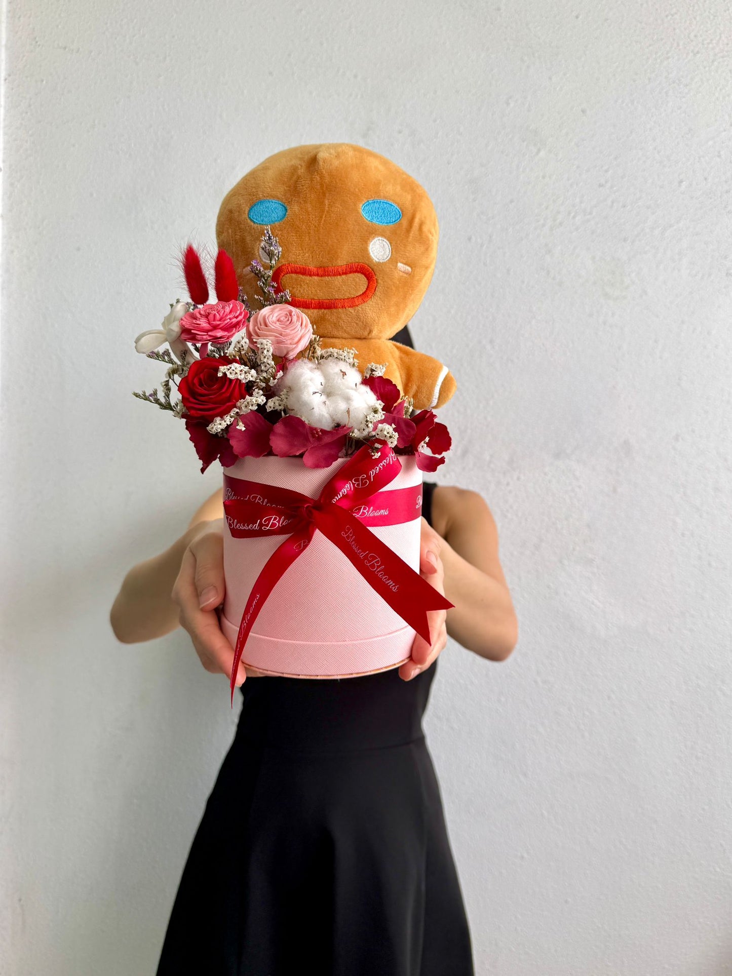 "Cuddle Me Forever" Bouquet  [SAME DAY DELIVERY INCLUDED]